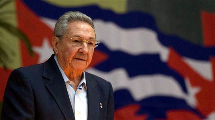 Army General Raul Castro Receives Lenin Prize - Radio Reloj, emisora ...