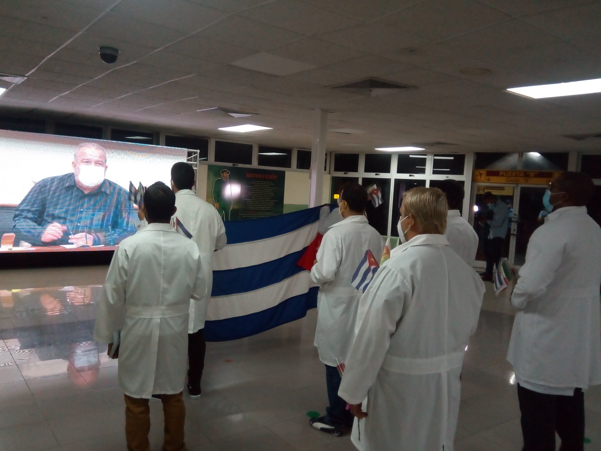 Regresó a Cuba brigada médica que combatió la Covid19 en Regresó a Cuba brigada médica que combatió la Covid19 en