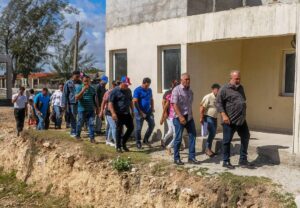 Convoca Marrero Cruz a respuestas y soluciones ante problemas