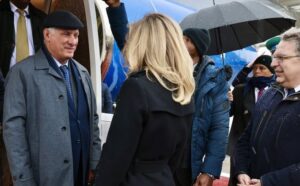Inicia Díaz-Canel visita a Rusia