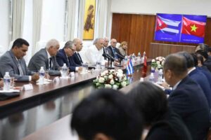 Cuba y Vietnam fortalecen lazos en seminario teórico