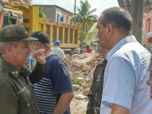 Rescatan cuerpo de persona atrapada en derrumbe en La Habana