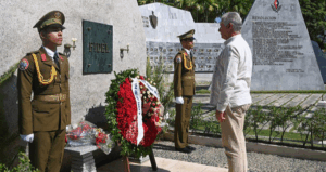 Cuban President Díaz-Canel pays tribute to Fidel Castro at Santa Ifigenia Cemetery