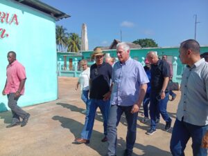 Díaz-Canel comparte con campesinos de Ciego de Ávila (+Fotos)