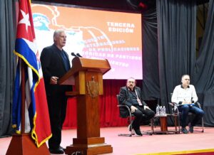 Insta Presidente cubano a resistencia mediática por la verdad