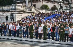 Participa Díaz-Canel en el homenaje a los 8 estudiantes de Medicina