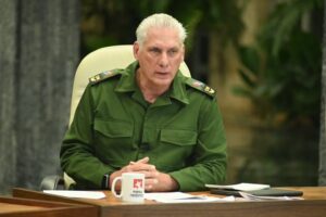 Más fuertes que Melissa (Video) Más fuertes que Melissa (Video)