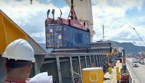 Envía Venezuela nuevo buque con ayuda humanitaria