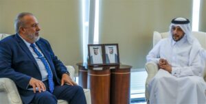 Primer ministro de Cuba fortalece cooperación bilateral en Qatar