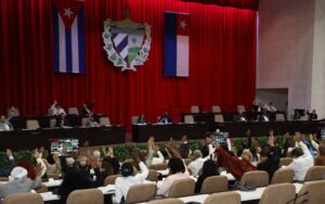 Parlamento de Cuba condena bloqueo naval contra Venezuela