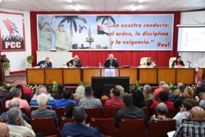 Sesiona Pleno Extraordinario del Comité Provincial del Partido en Villa Clara Sesiona Pleno Extraordinario del Comité Provincial del Partido en Villa Clara