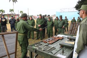 Presencia Miguel Díaz-Canel jornada de preparación combativa y política. (+Post)