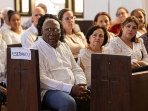 Asiste vicepresidente cubano a culto ecuménico en La Habana Asiste vicepresidente cubano a culto ecuménico en La Habana