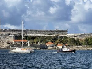 En La Habana los dos veleros del convoy Nuestra América En La Habana los dos veleros del convoy Nuestra América