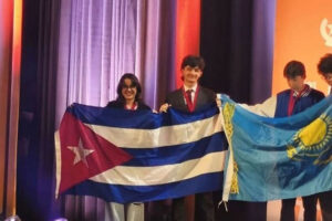Felicitó Marrero Cruz a ganadores de Olimpiada Internacional de Química