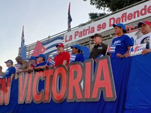 Acompañó Marrero Cruz al pueblo de Matanzas en desfile