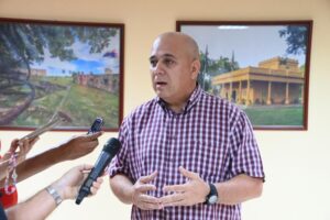 Resaltan política exterior defensiva y cooperativa de Cuba