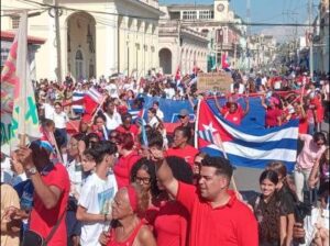 Pinareños en Primero de mayo