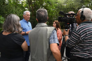 Salir adelante a pesar del feroz bloqueo imperial (+Video)