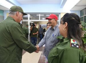 Participa Díaz-Canel en ejercicio de Zona de Defensa Santa Fe
