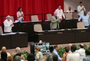 Participa Raúl en Sesión Extraordinaria del Parlamento