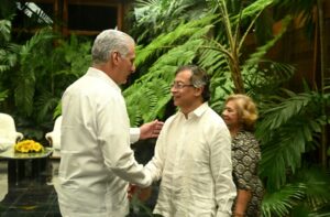 Recibe Díaz-Canel a su homólogo de Colombia Recibe Díaz-Canel a su homólogo de Colombia