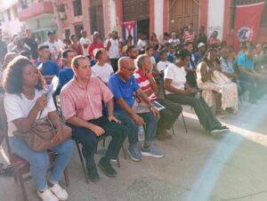 Barrio debate refuerza campaña contra las drogas (+Fotos)