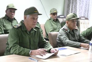 Constata Díaz-Canel preparación para la defensa en zona de Boyeros Constata Díaz-Canel preparación para la defensa en zona de Boyeros