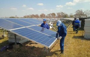 Impulsan en Holguín montaje de parque fotovoltaico