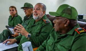 Chequean tareas para la defensa en municipio de La Habana Chequean tareas para la defensa en municipio de La Habana